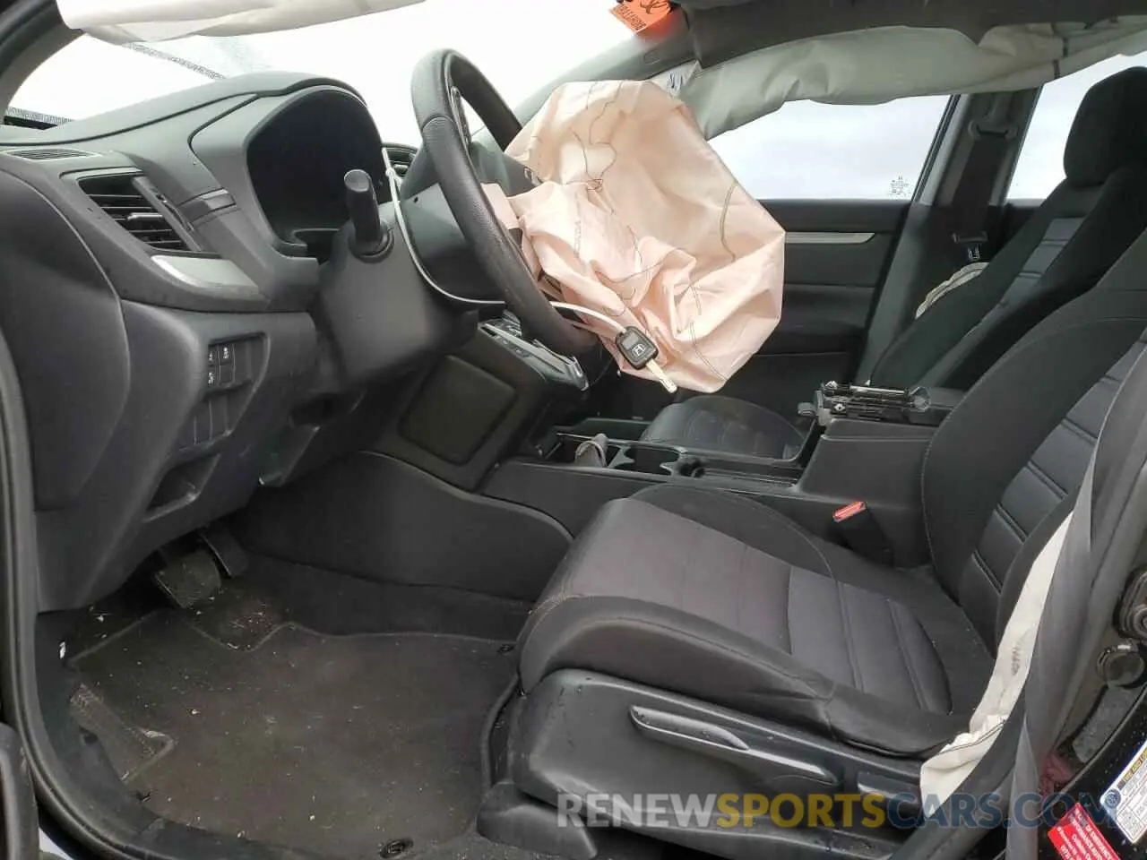 7 Photograph of a damaged car 2HKRW2H25LH647203 HONDA CRV 2020