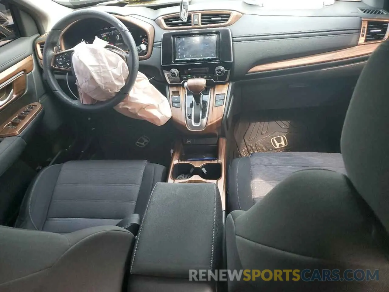 8 Photograph of a damaged car 2HKRW2H26LH613027 HONDA CRV 2020