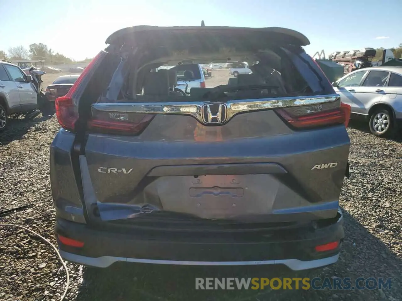 6 Photograph of a damaged car 2HKRW2H50LH695895 HONDA CRV 2020