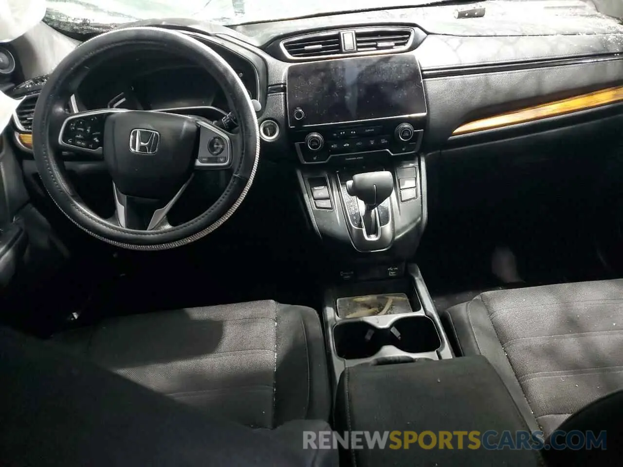 8 Photograph of a damaged car 2HKRW2H55LH636762 HONDA CRV 2020