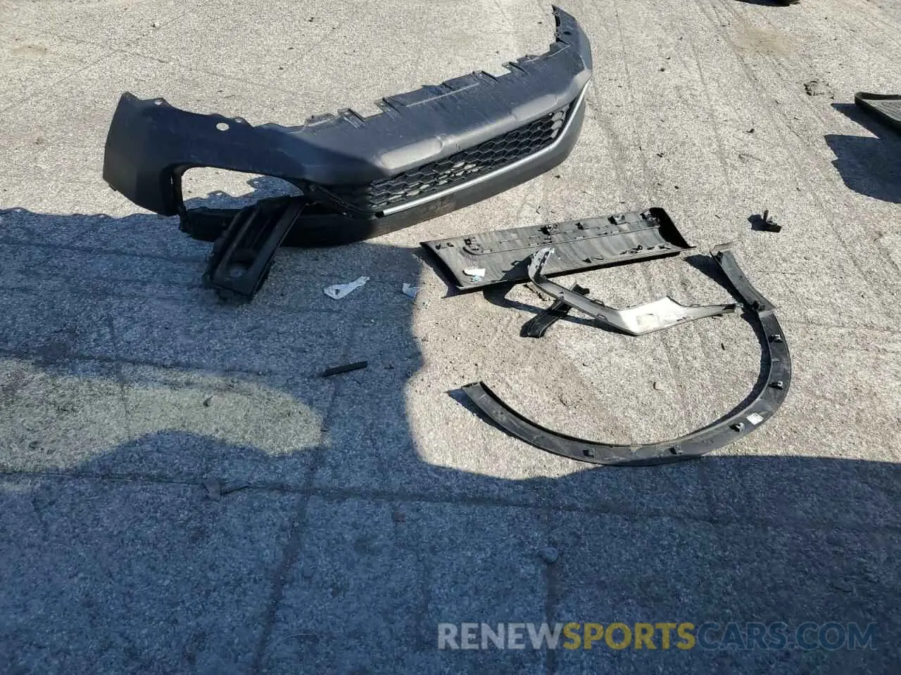 13 Photograph of a damaged car 2HKRW2H55LH661161 HONDA CRV 2020