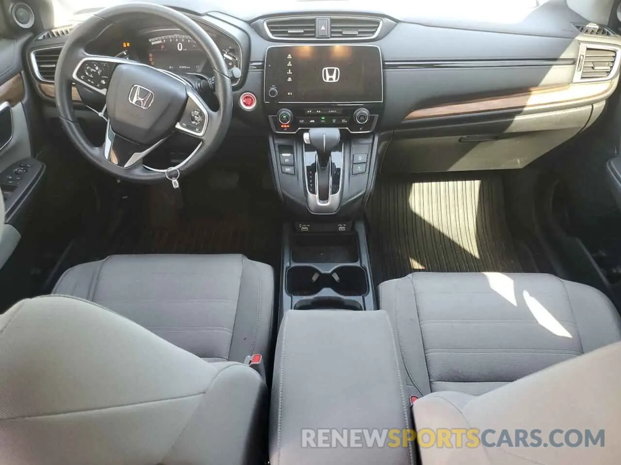 8 Фотография поврежденного автомобиля 2HKRW2H5XLH685715 HONDA CRV 2020