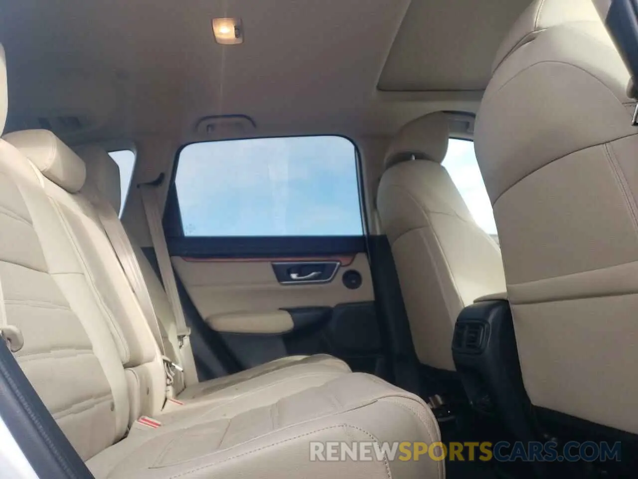 11 Фотография поврежденного автомобиля 2HKRW2H81LH613327 HONDA CRV 2020
