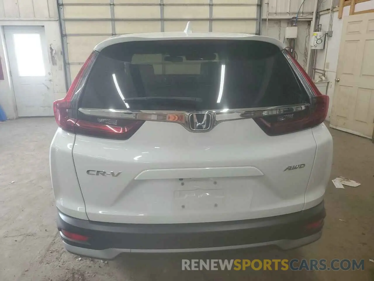 6 Photograph of a damaged car 2HKRW2H82LH688585 HONDA CRV 2020