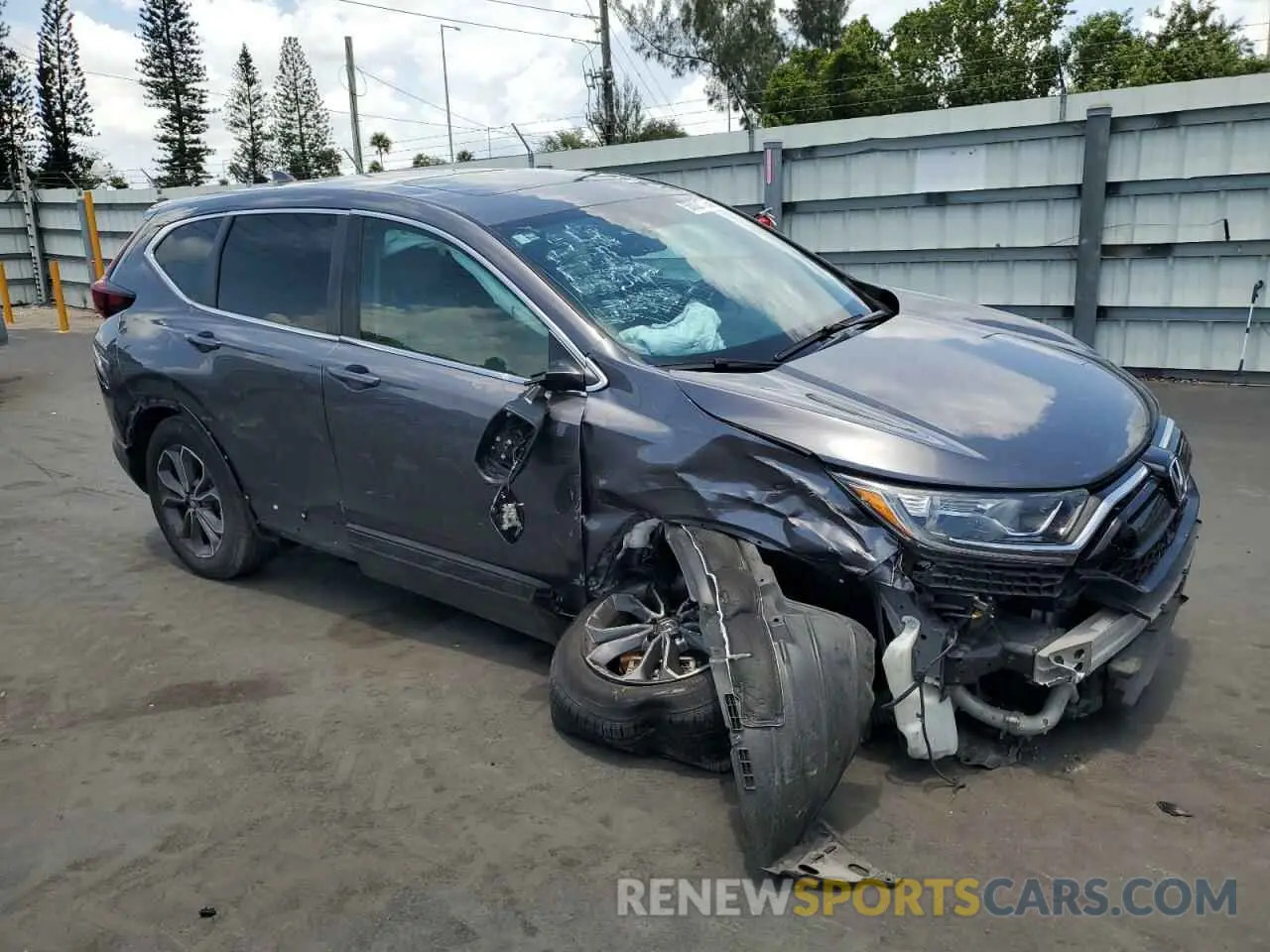 4 Photograph of a damaged car 2HKRW2H8XLH646052 HONDA CRV 2020