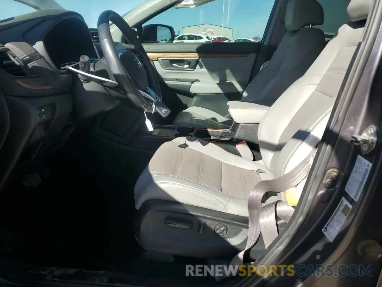 7 Photograph of a damaged car 2HKRW2H94LH614657 HONDA CRV 2020