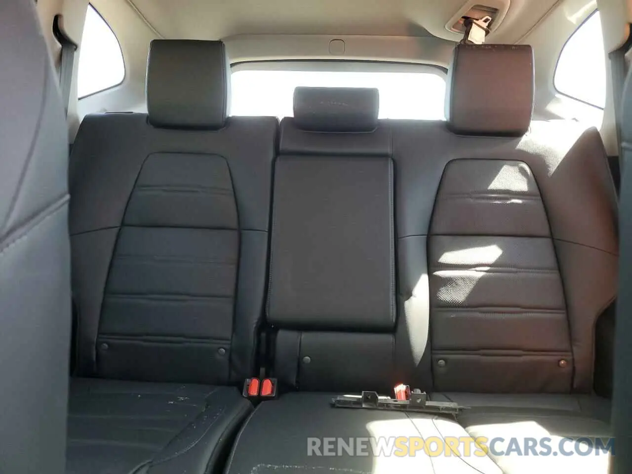10 Photograph of a damaged car 2HKRW2H95LH228135 HONDA CRV 2020
