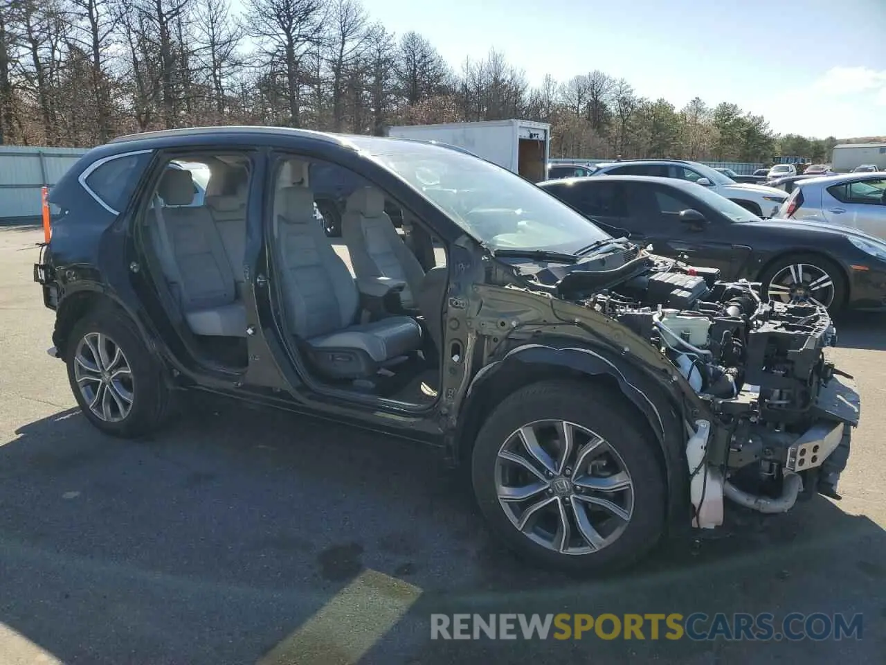 4 Photograph of a damaged car 2HKRW2H98LH618176 HONDA CRV 2020