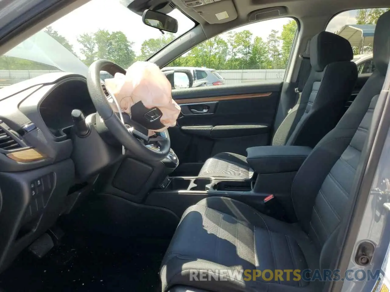 7 Photograph of a damaged car 5J6RW1H50LL002078 HONDA CRV 2020