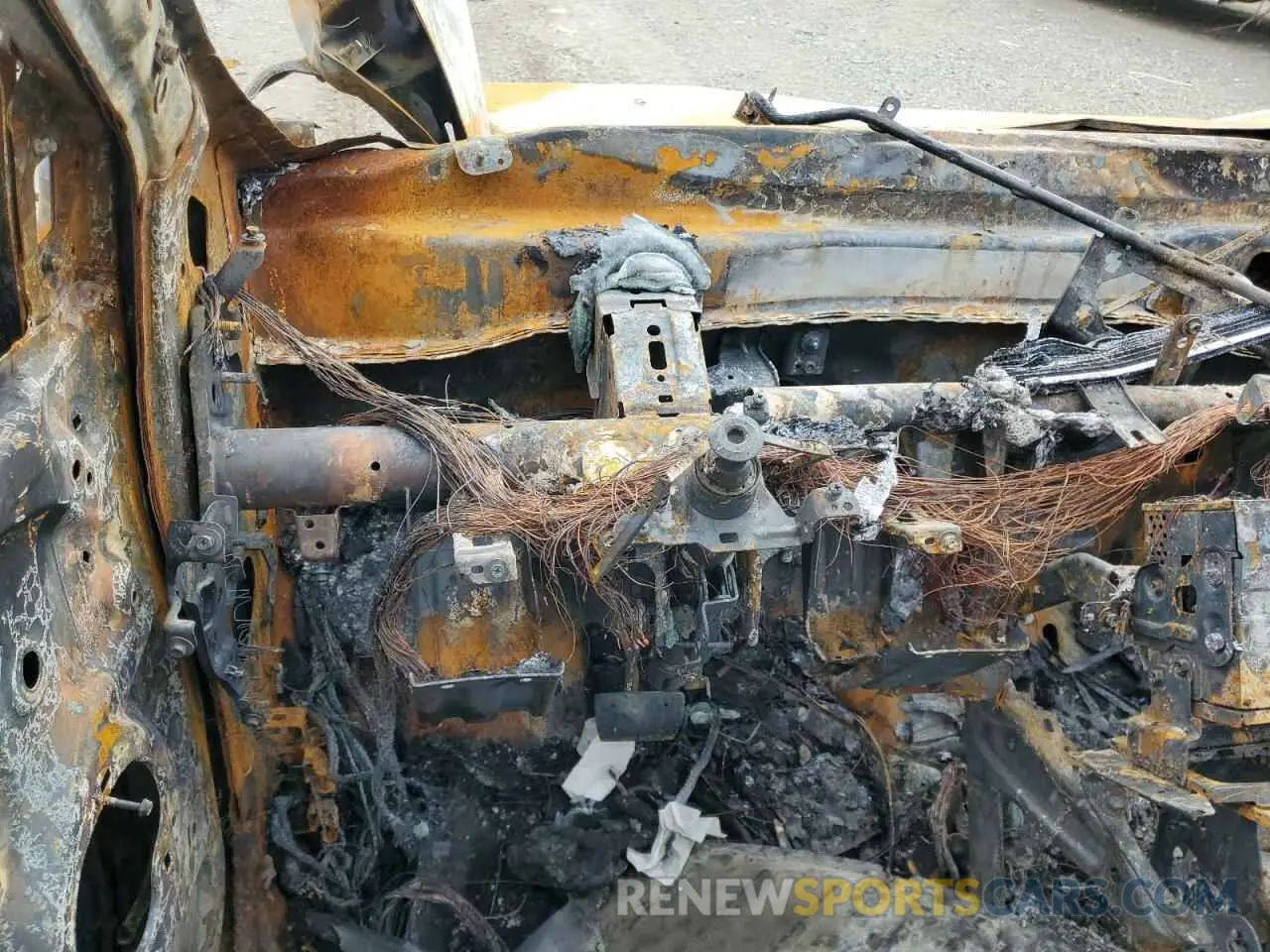 9 Photograph of a damaged car 5J6RW1H87LA004111 HONDA CRV 2020