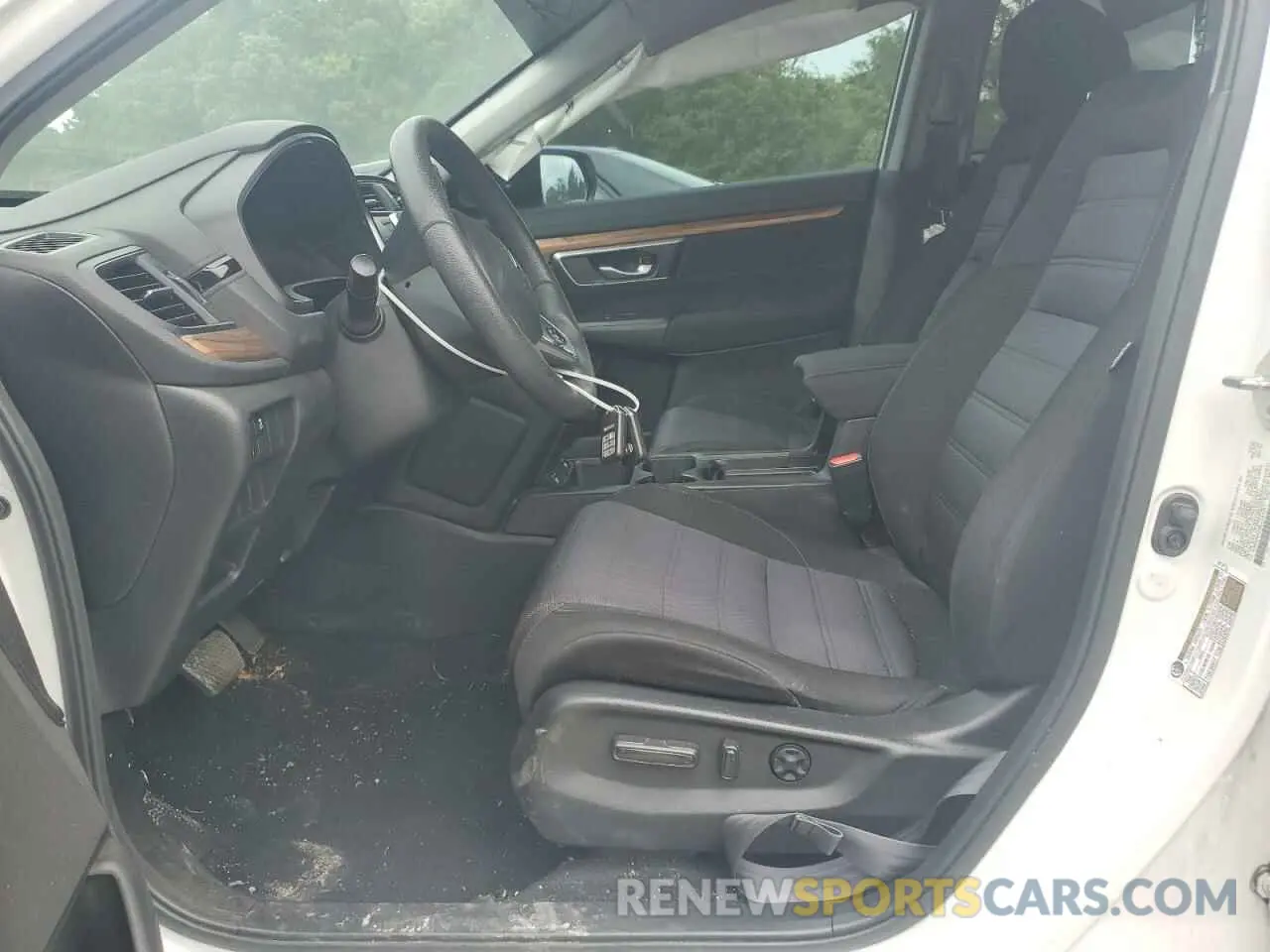7 Photograph of a damaged car 5J6RW2H58LL041247 HONDA CRV 2020