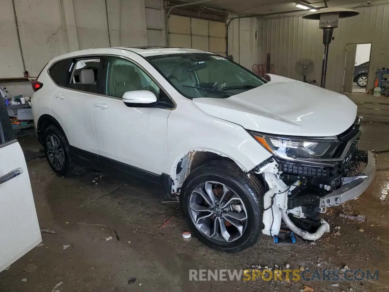 4 Photograph of a damaged car 5J6RW2H5XLL019024 HONDA CRV 2020