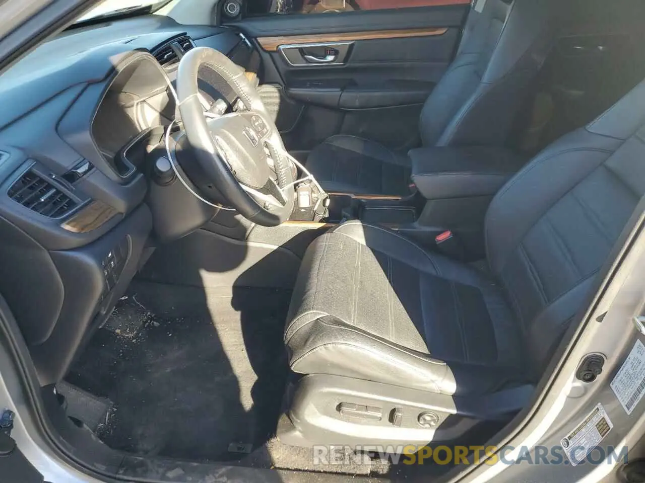 7 Фотография поврежденного автомобиля 5J6RW2H5XLL030721 HONDA CRV 2020