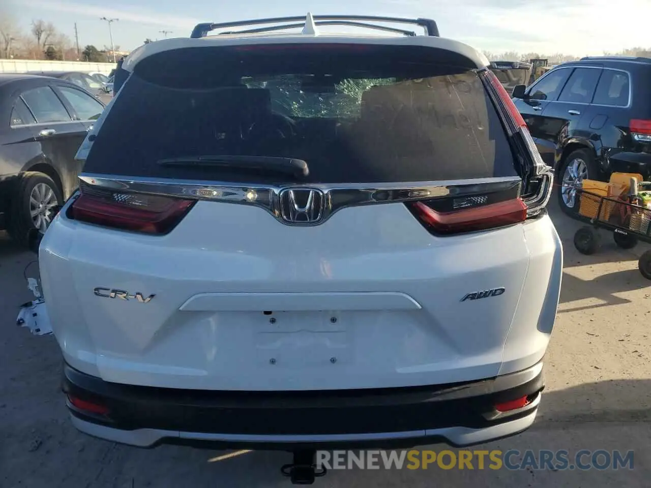 6 Photograph of a damaged car 5J6RW2H84LA012981 HONDA CRV 2020