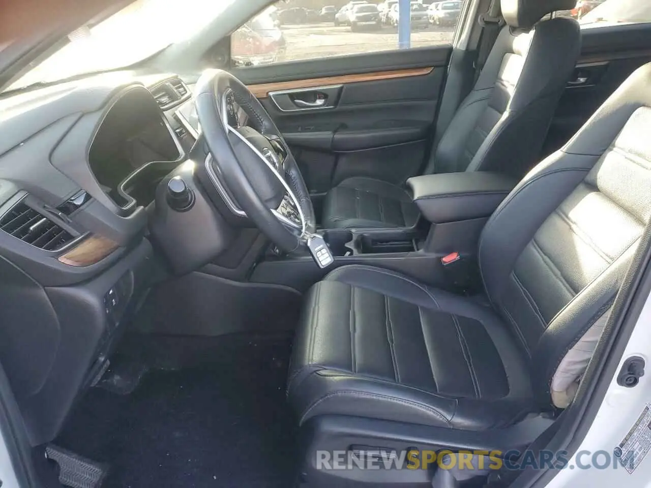 7 Photograph of a damaged car 5J6RW2H84LA012981 HONDA CRV 2020