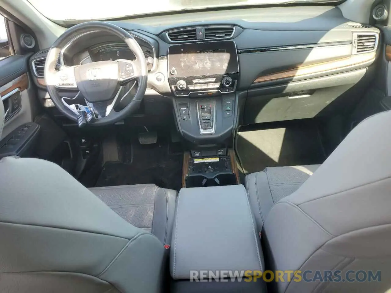 8 Photograph of a damaged car 7FART6H95LE014717 HONDA CRV 2020