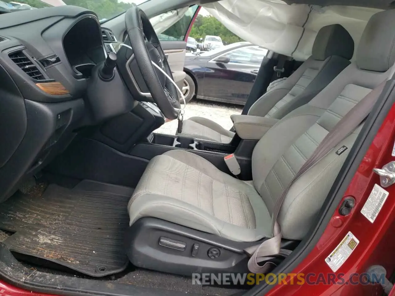 7 Photograph of a damaged car 7FARW1H56LE018380 HONDA CRV 2020