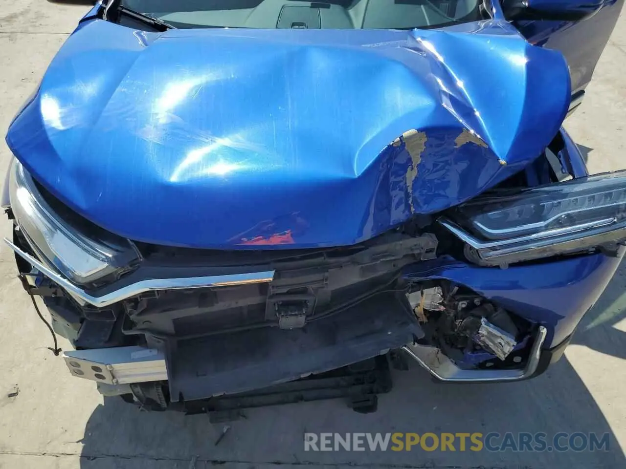 13 Photograph of a damaged car 7FARW1H92LE000011 HONDA CRV 2020