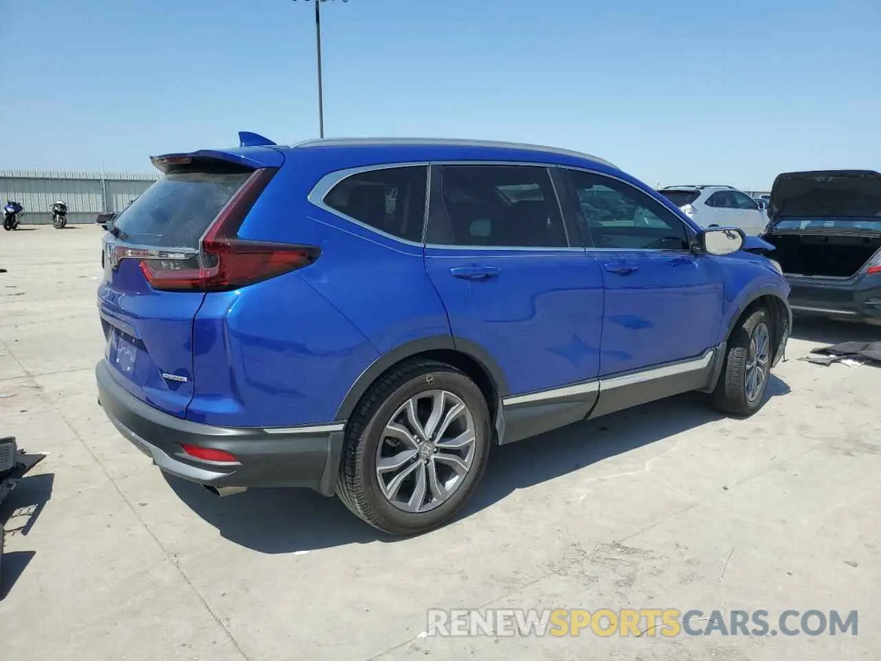 3 Photograph of a damaged car 7FARW1H92LE000011 HONDA CRV 2020