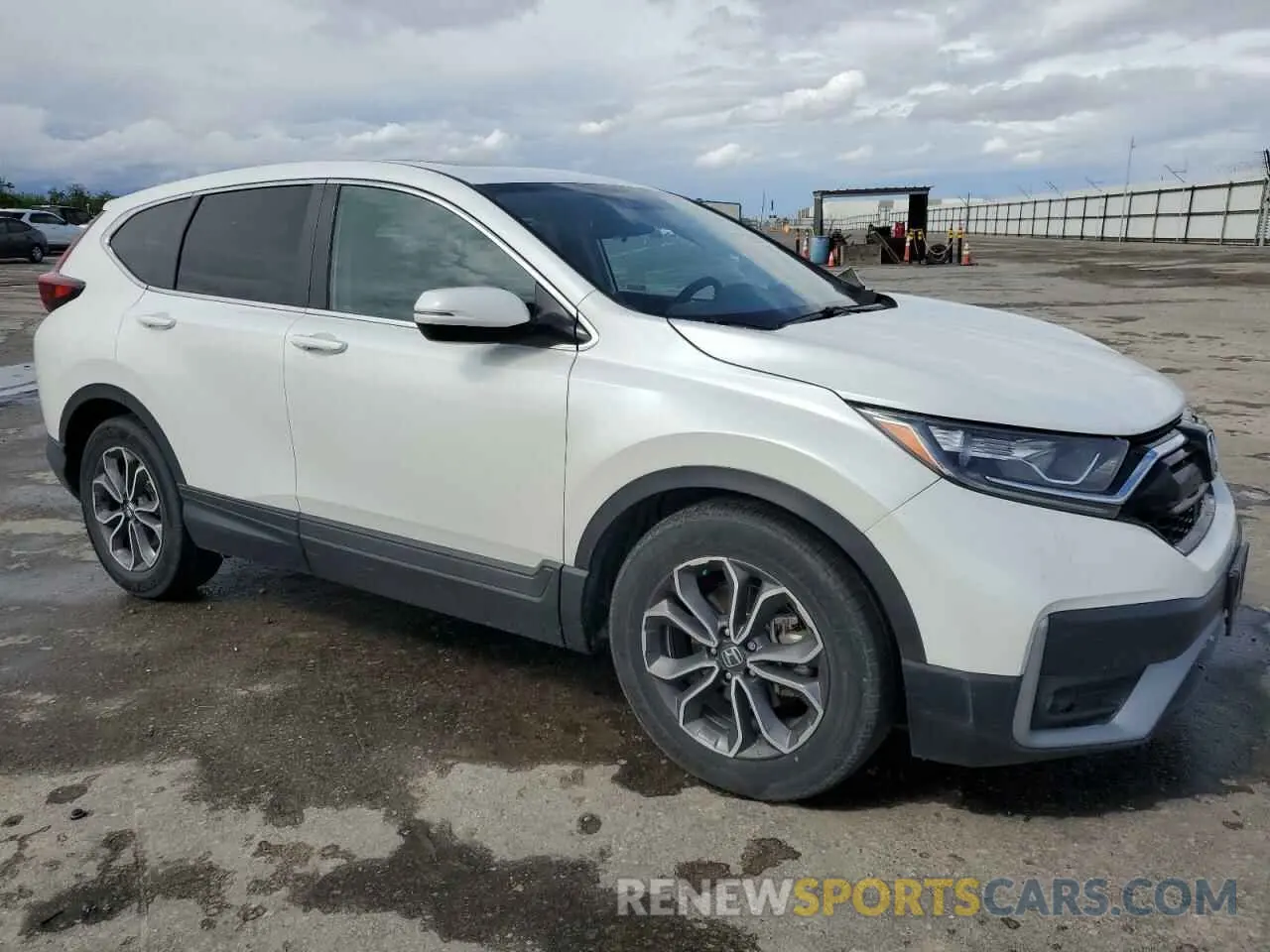 4 Photograph of a damaged car 2HKRW1H57MH402201 HONDA CRV 2021