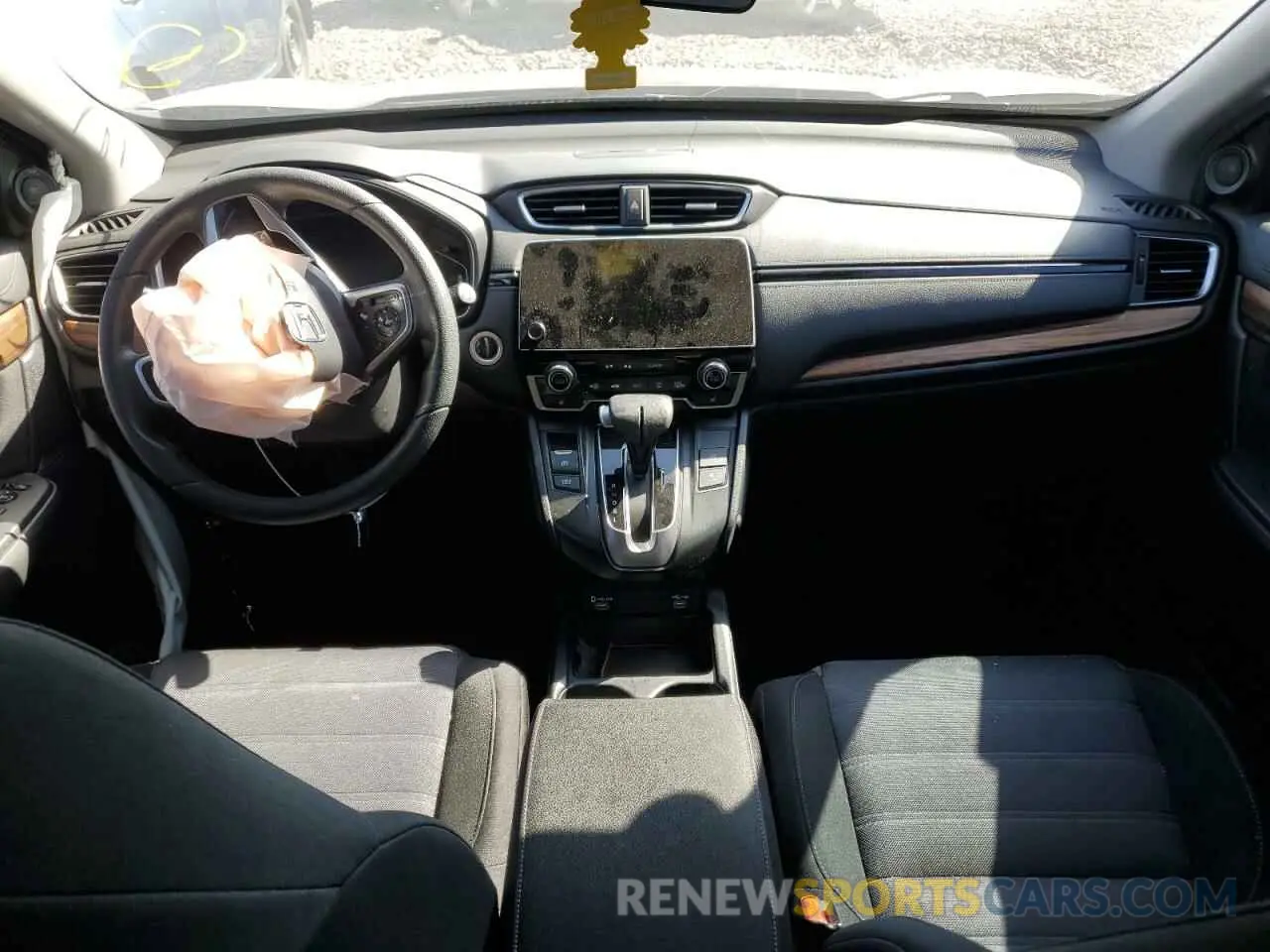 8 Photograph of a damaged car 2HKRW1H58MH407228 HONDA CRV 2021