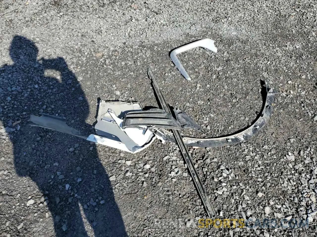13 Photograph of a damaged car 2HKRW2H22MH228419 HONDA CRV 2021