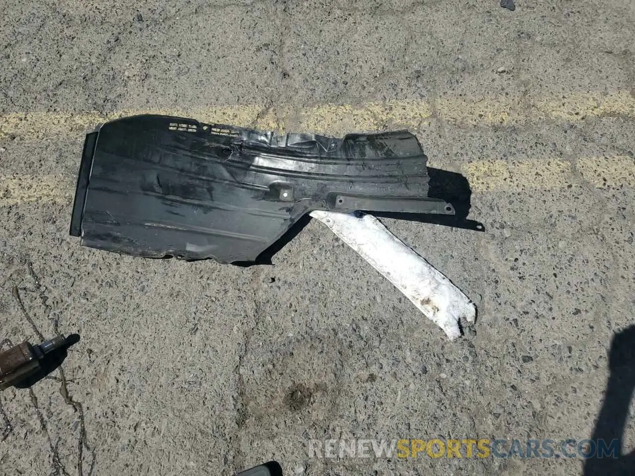 13 Photograph of a damaged car 2HKRW2H59MH682242 HONDA CRV 2021