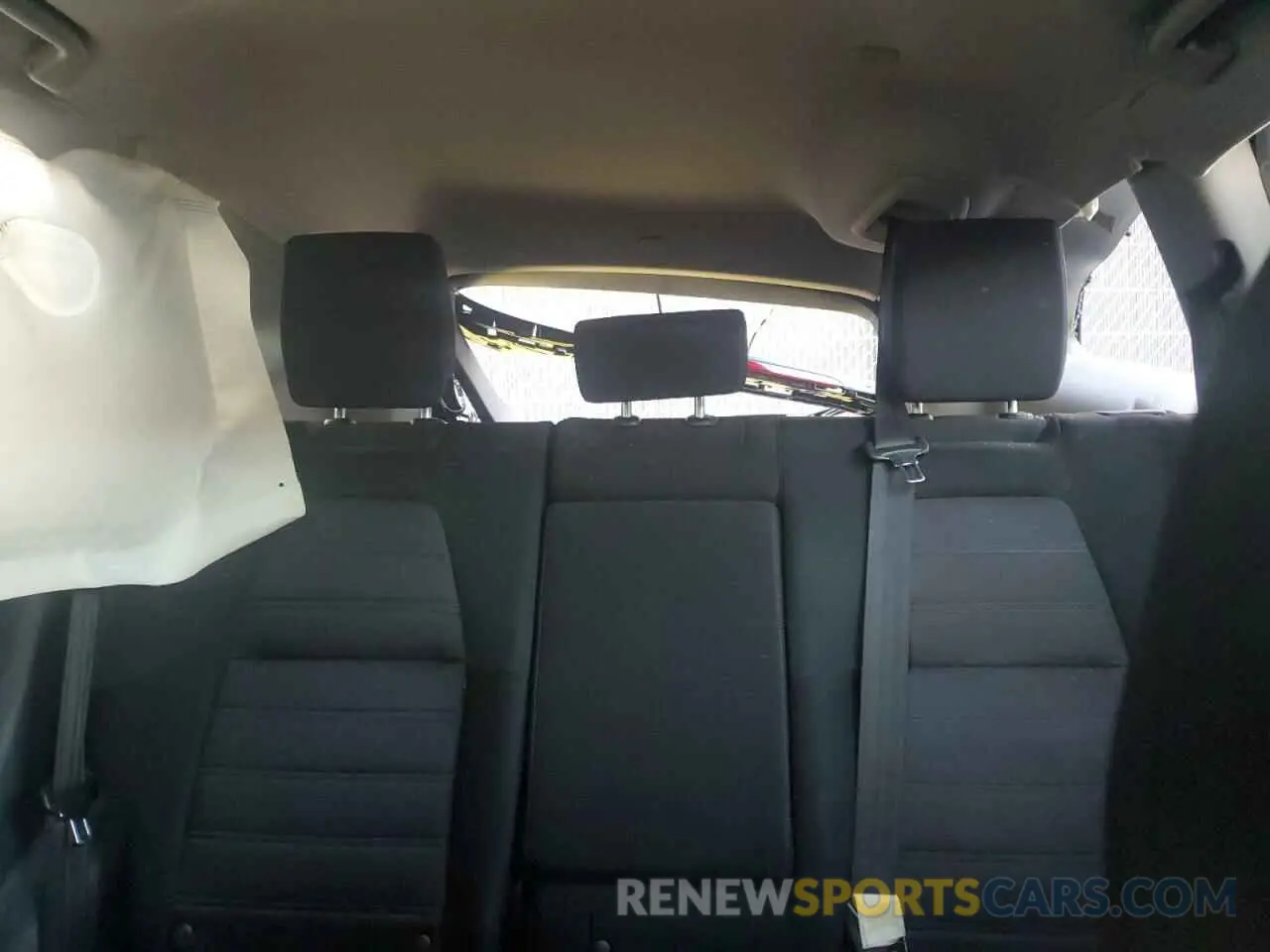 10 Photograph of a damaged car 2HKRW2H5XMH620610 HONDA CRV 2021