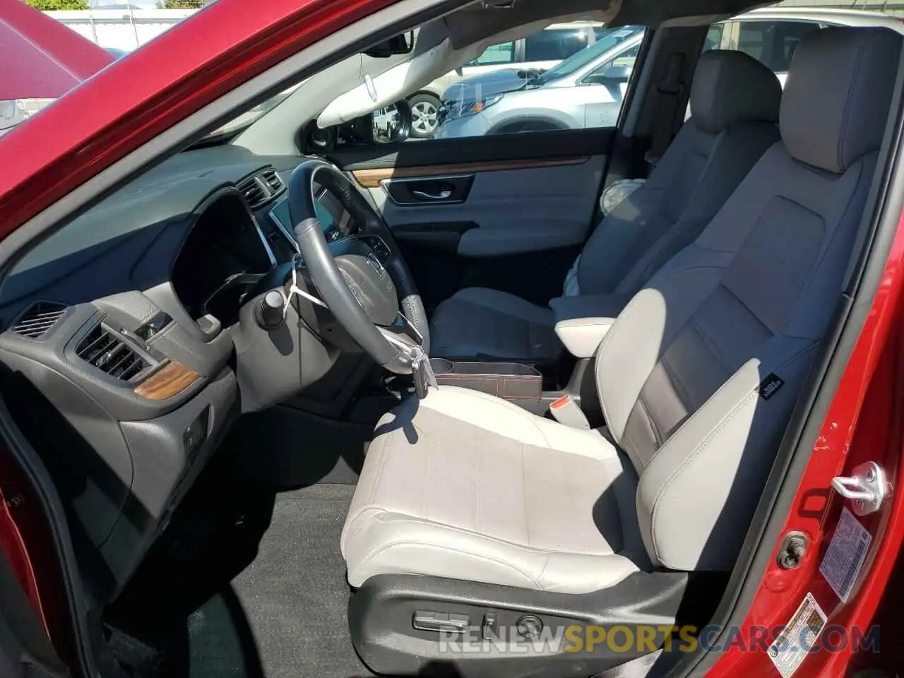 7 Photograph of a damaged car 2HKRW2H81MH603446 HONDA CRV 2021