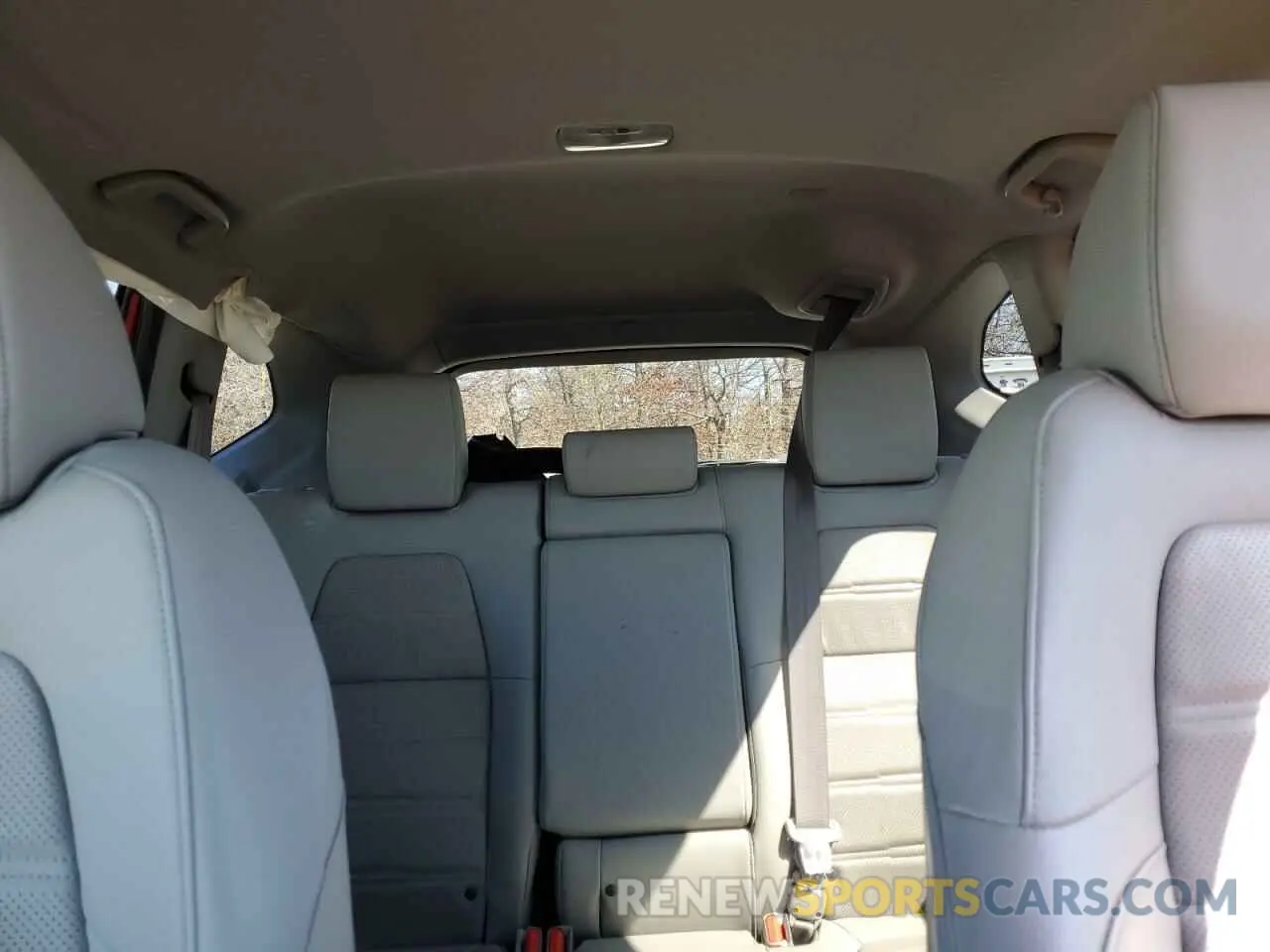 10 Photograph of a damaged car 2HKRW2H88MH606263 HONDA CRV 2021