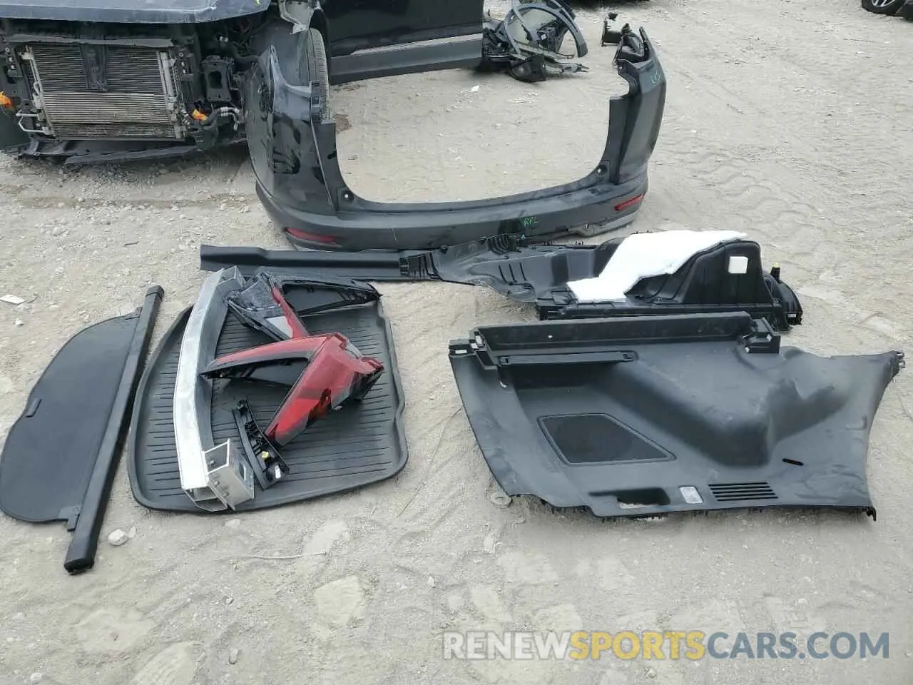 13 Photograph of a damaged car 2HKRW2H90MH683945 HONDA CRV 2021
