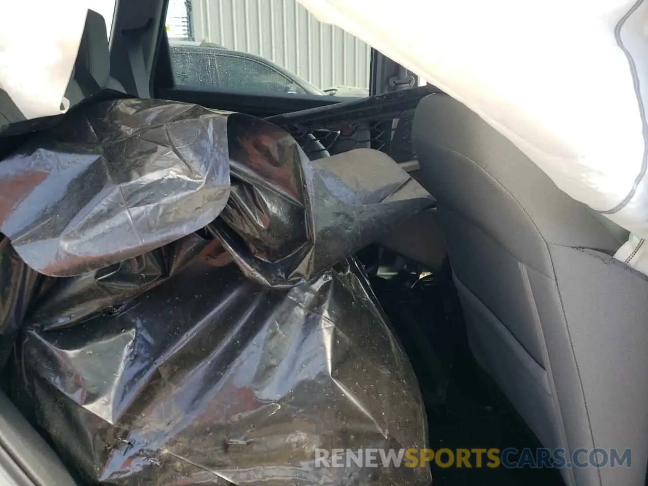 11 Photograph of a damaged car 5J6RW1H51MA003446 HONDA CRV 2021