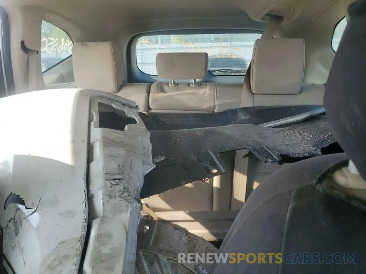 10 Photograph of a damaged car 5J6RW2H28ML017327 HONDA CRV 2021