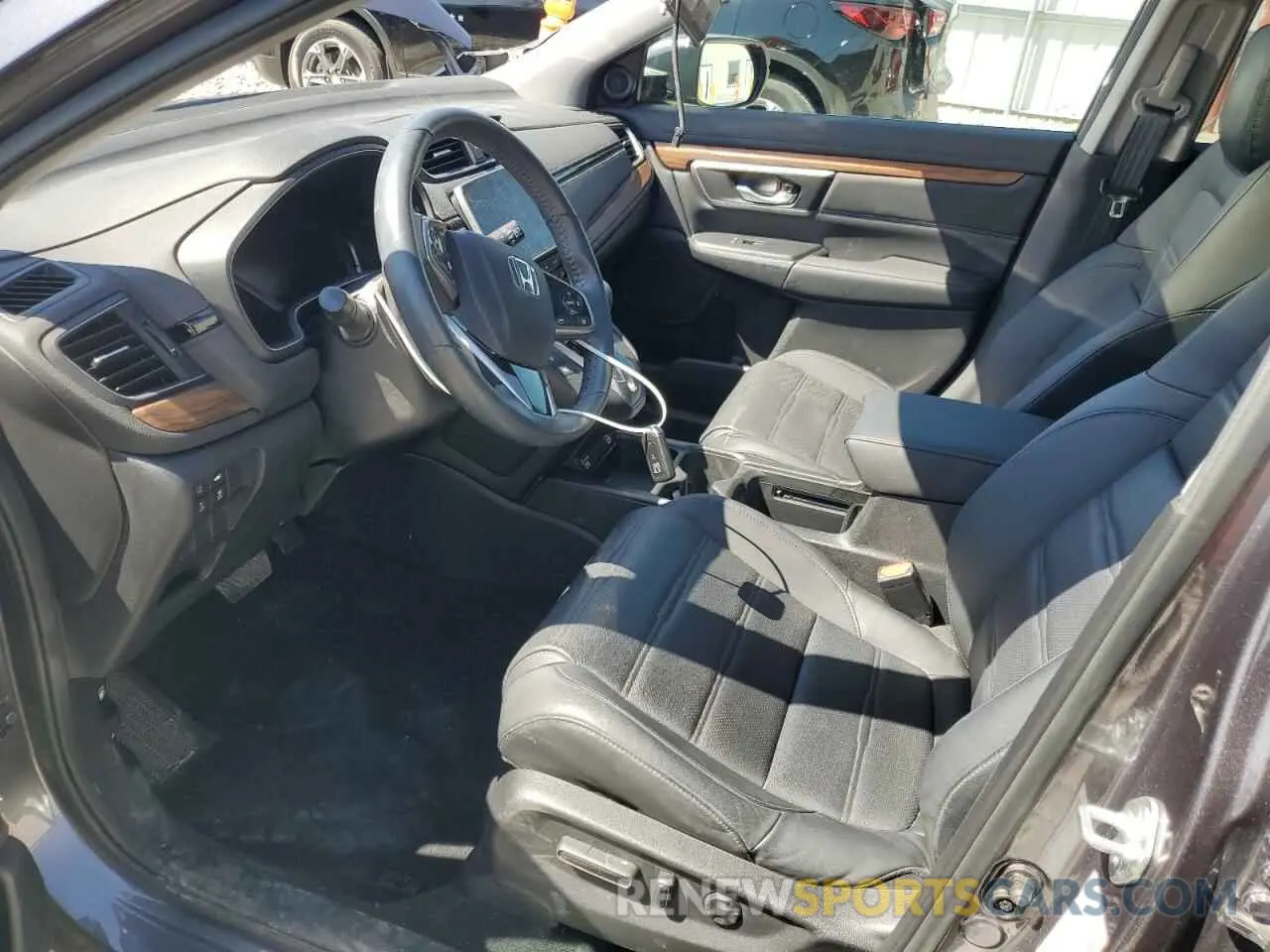 7 Photograph of a damaged car 5J6RW2H87MA013771 HONDA CRV 2021