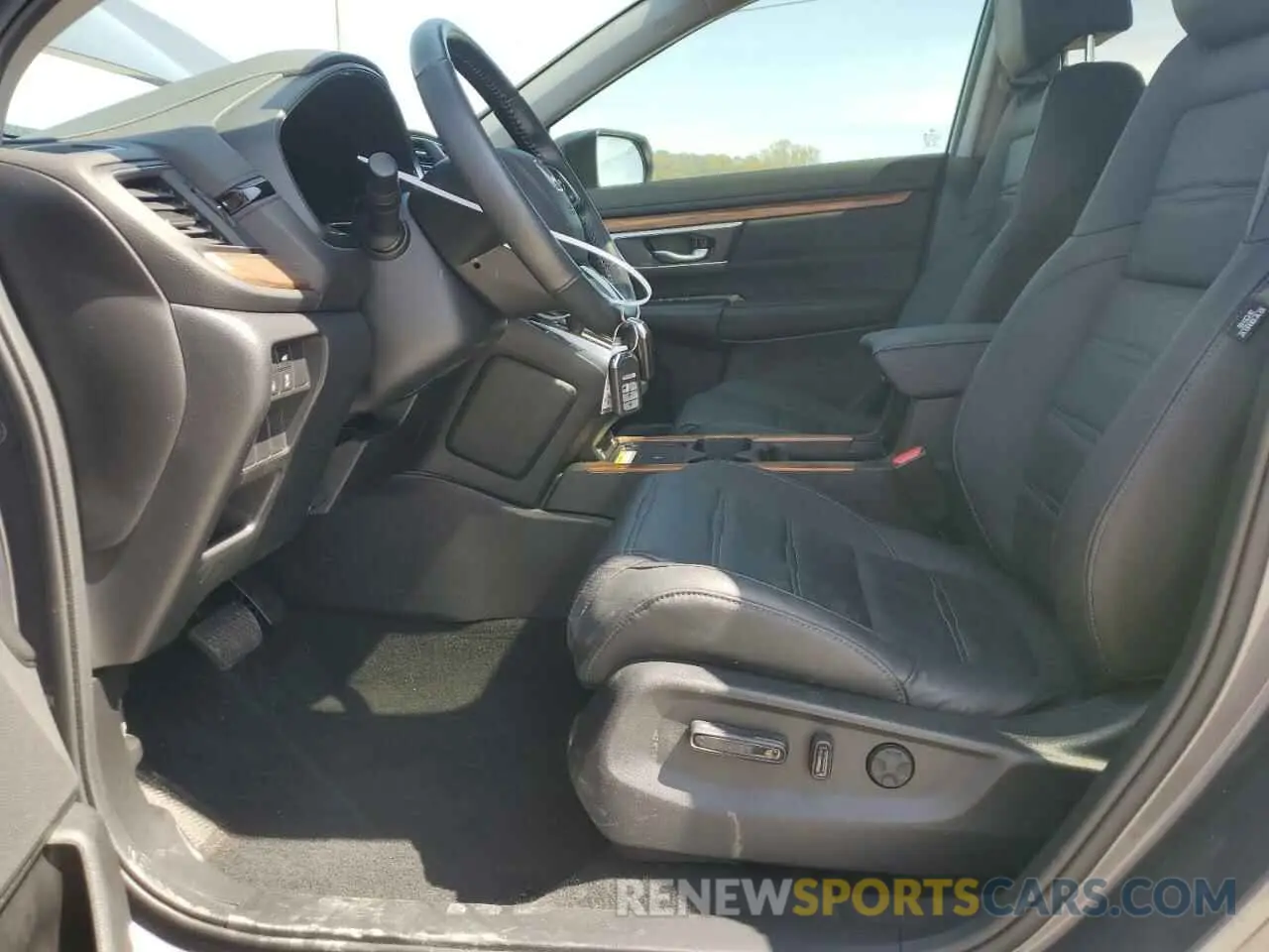 7 Photograph of a damaged car 5J6RW2H94ML019220 HONDA CRV 2021