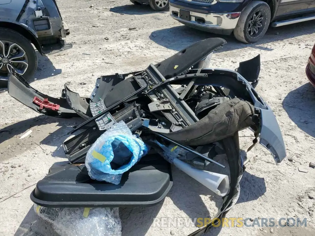 13 Photograph of a damaged car 7FART6H58ME014371 HONDA CRV 2021