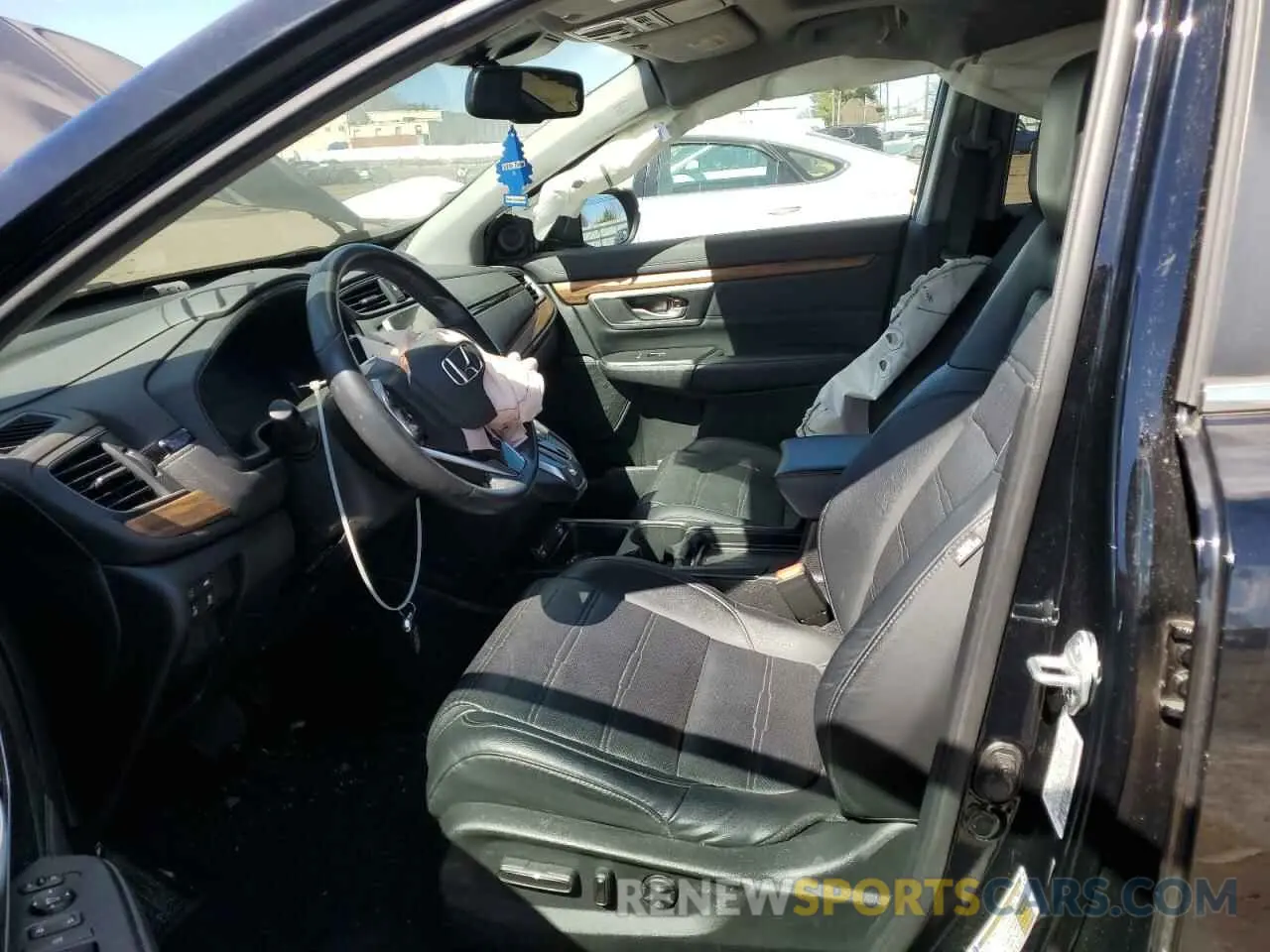 7 Photograph of a damaged car 7FARW2H82ME000508 HONDA CRV 2021