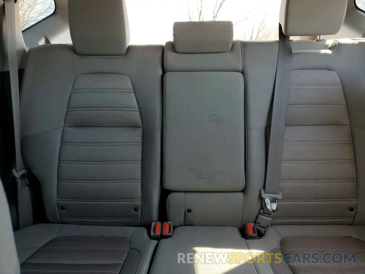 10 Photograph of a damaged car 2HKRW2H53NH609787 HONDA CRV 2022