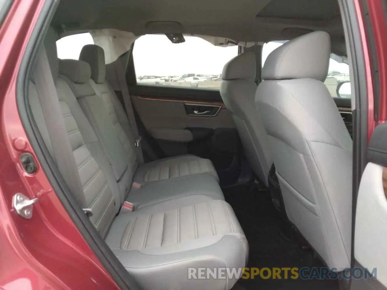 11 Photograph of a damaged car 2HKRW2H58NH602009 HONDA CRV 2022
