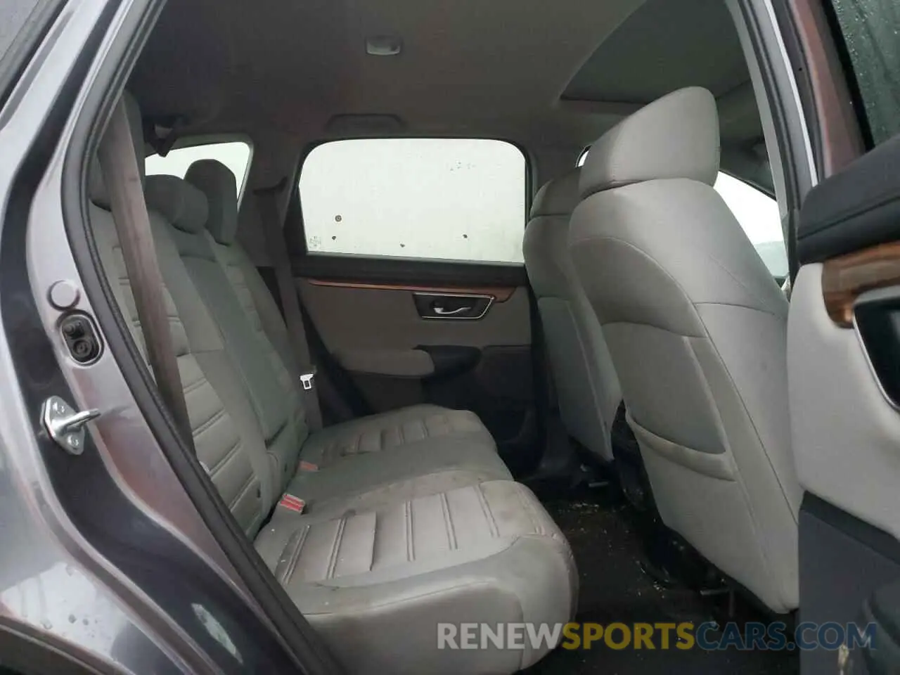 11 Photograph of a damaged car 2HKRW2H58NH643045 HONDA CRV 2022
