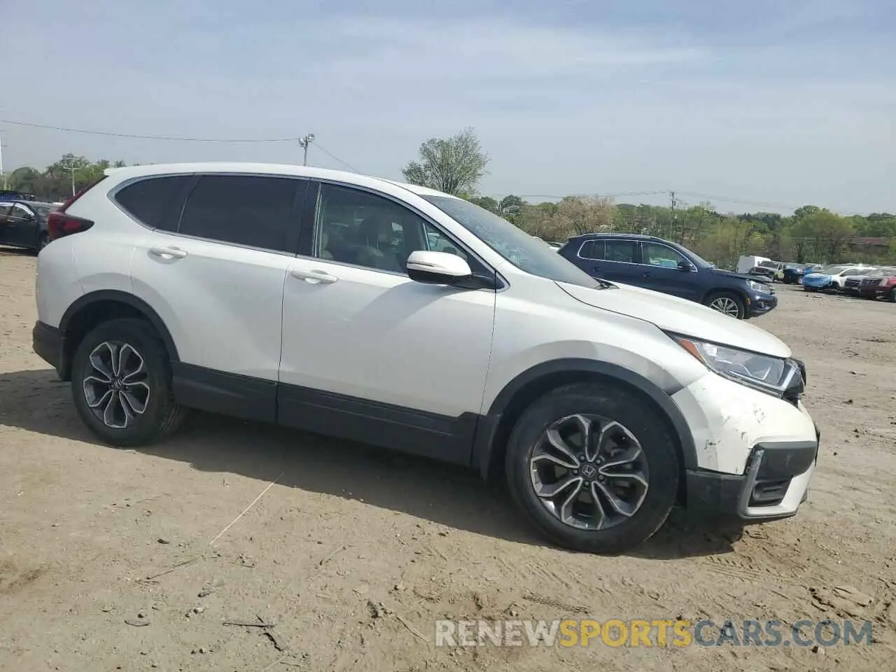 4 Photograph of a damaged car 2HKRW2H5XNH631804 HONDA CRV 2022