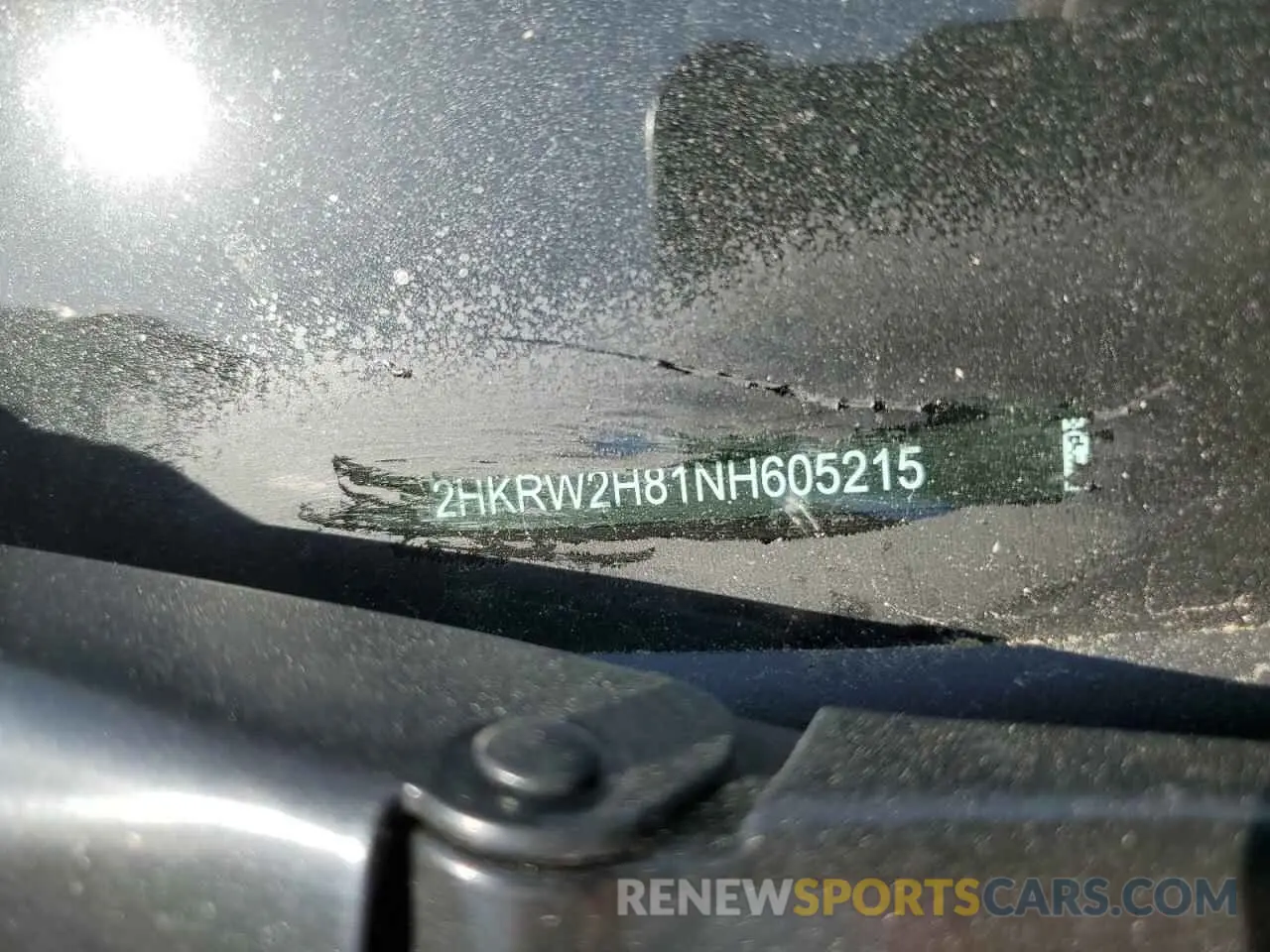 12 Photograph of a damaged car 2HKRW2H81NH605215 HONDA CRV 2022