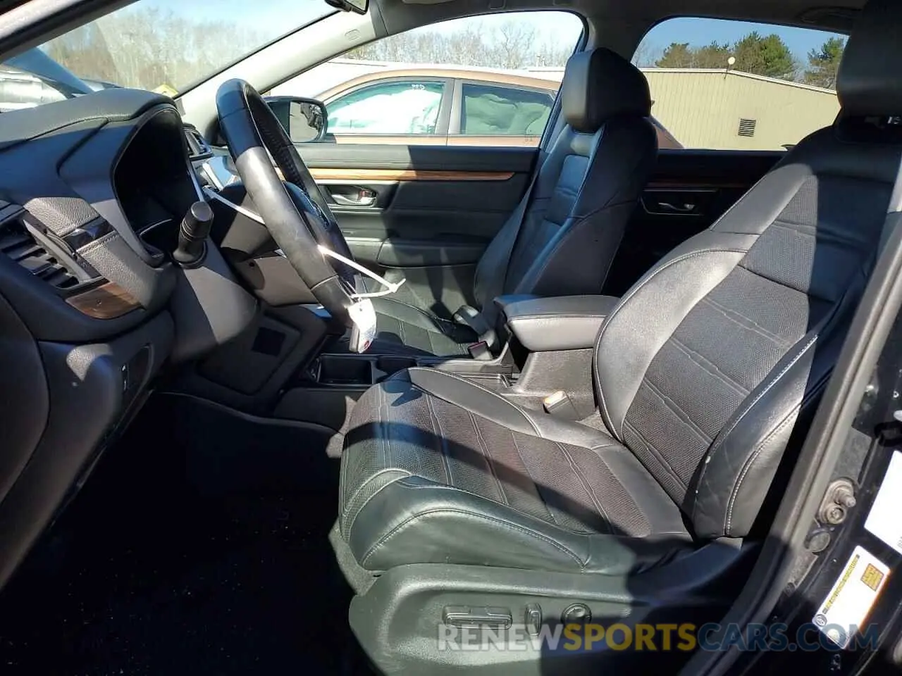 7 Photograph of a damaged car 2HKRW2H88NH612923 HONDA CRV 2022