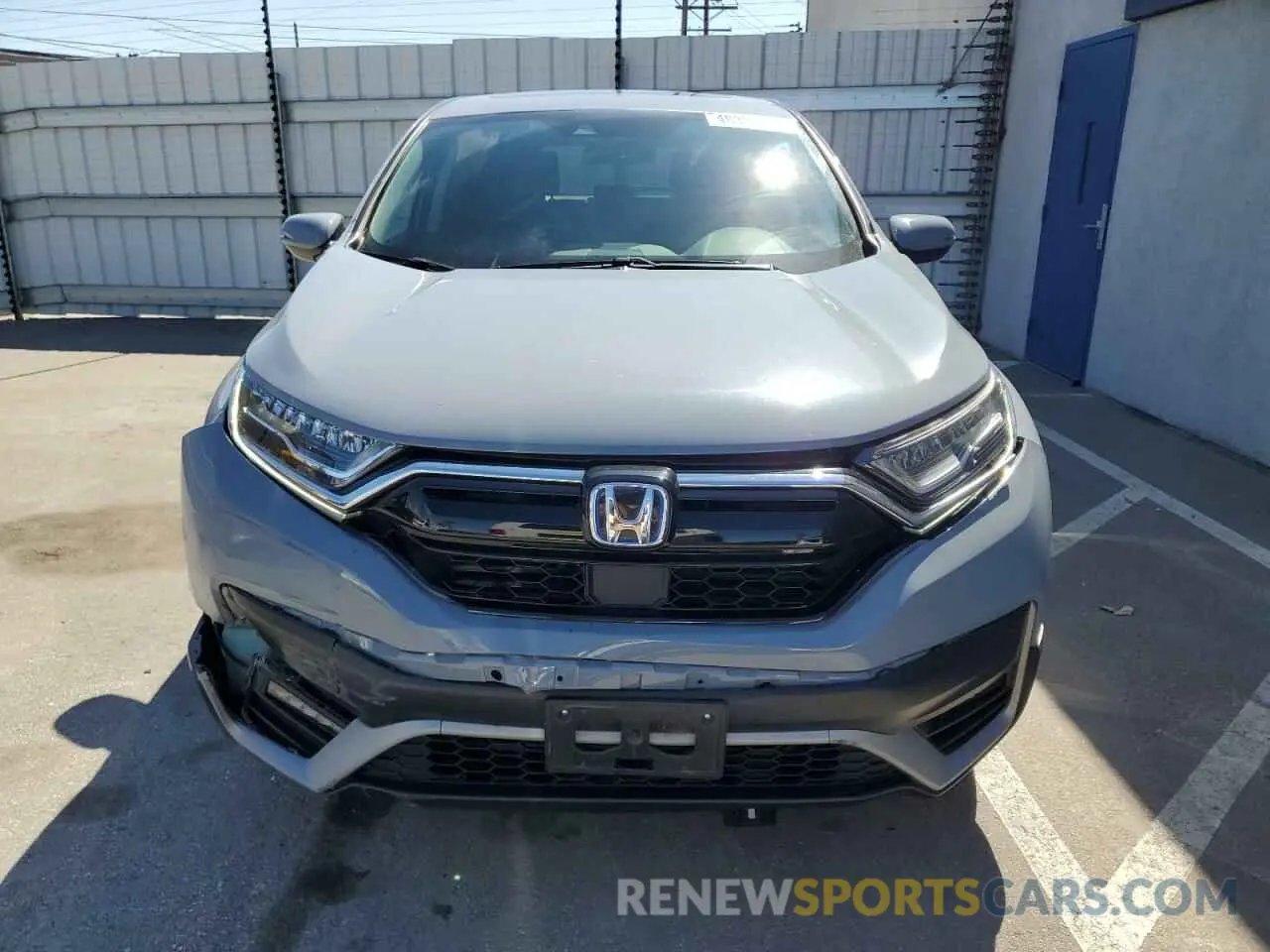 5 Photograph of a damaged car 5J6RT6H5XNL005689 HONDA CRV 2022