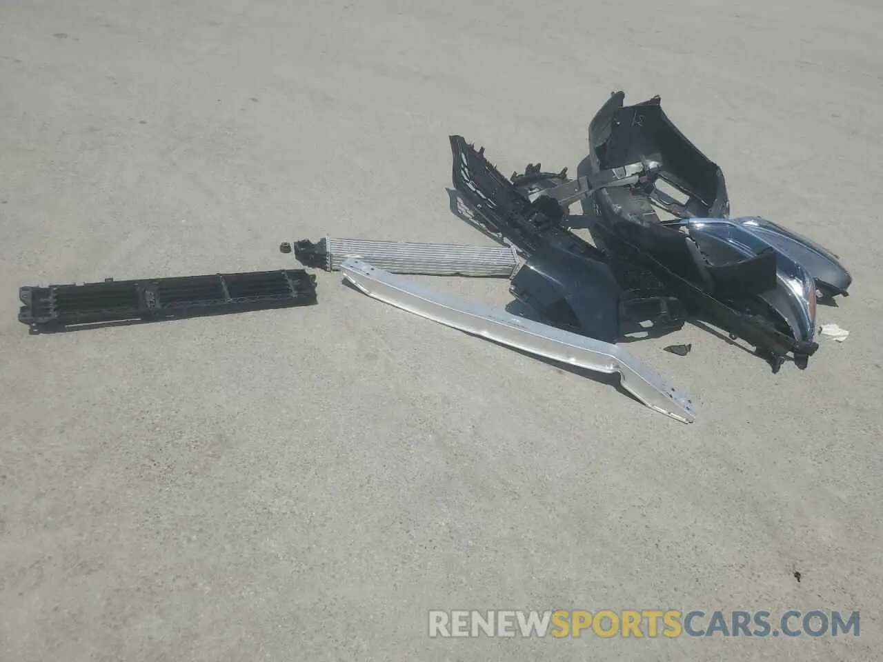 13 Photograph of a damaged car 5J6RW1H50NL000141 HONDA CRV 2022