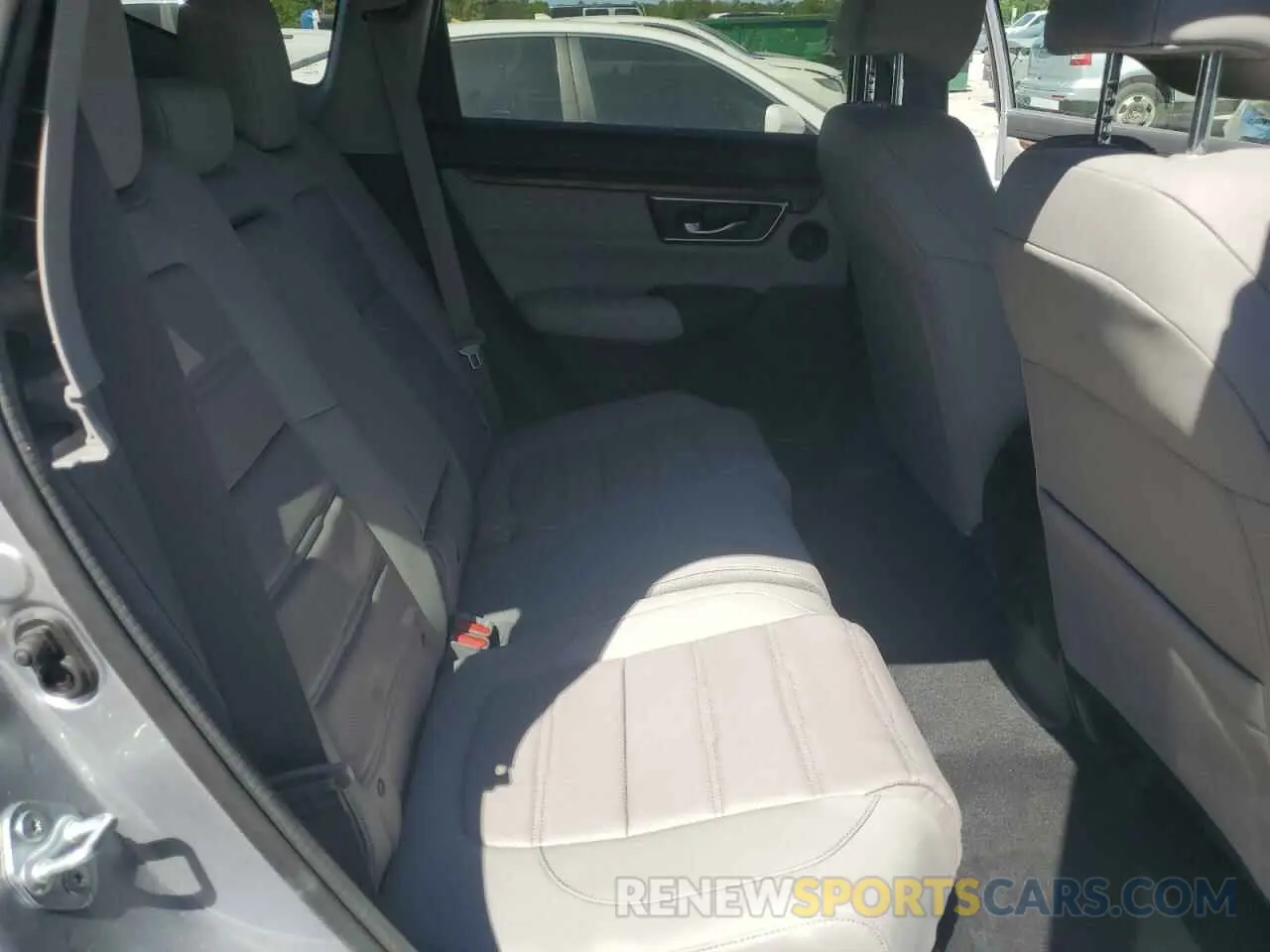 11 Photograph of a damaged car 5J6RW1H85NA022061 HONDA CRV 2022