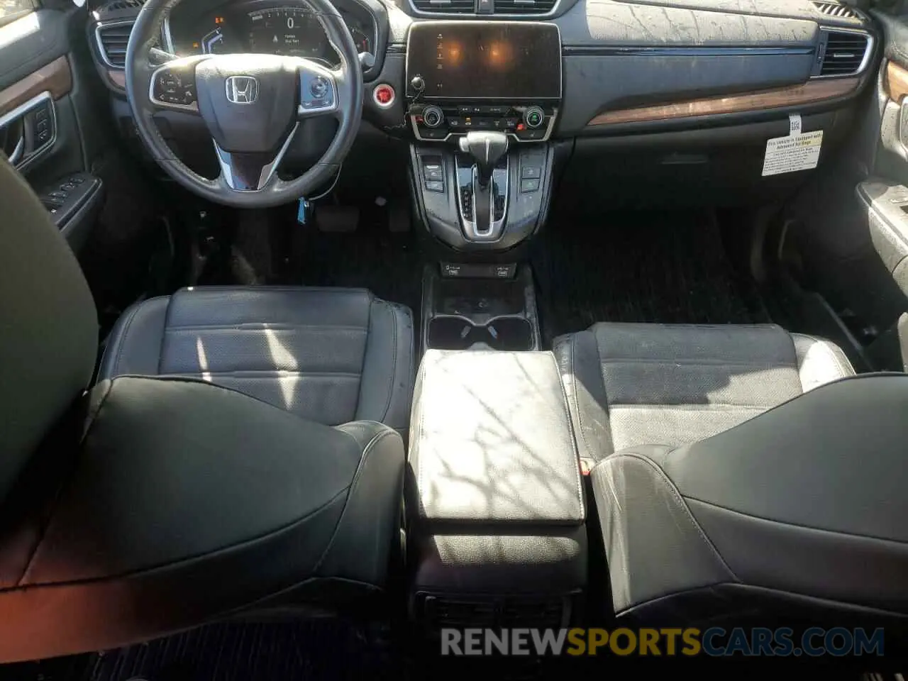 8 Photograph of a damaged car 5J6RW1H88NA022331 HONDA CRV 2022