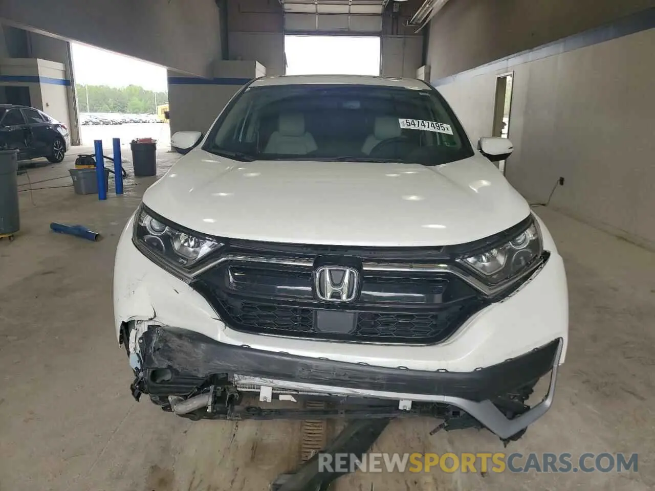 5 Photograph of a damaged car 5J6RW2H86NA005906 HONDA CRV 2022