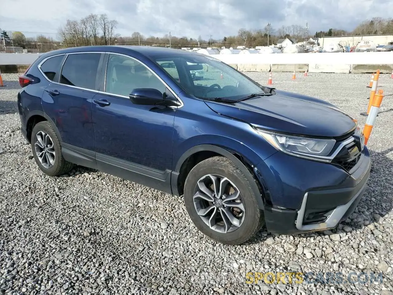 4 Photograph of a damaged car 7FARW2H58NE016610 HONDA CRV 2022