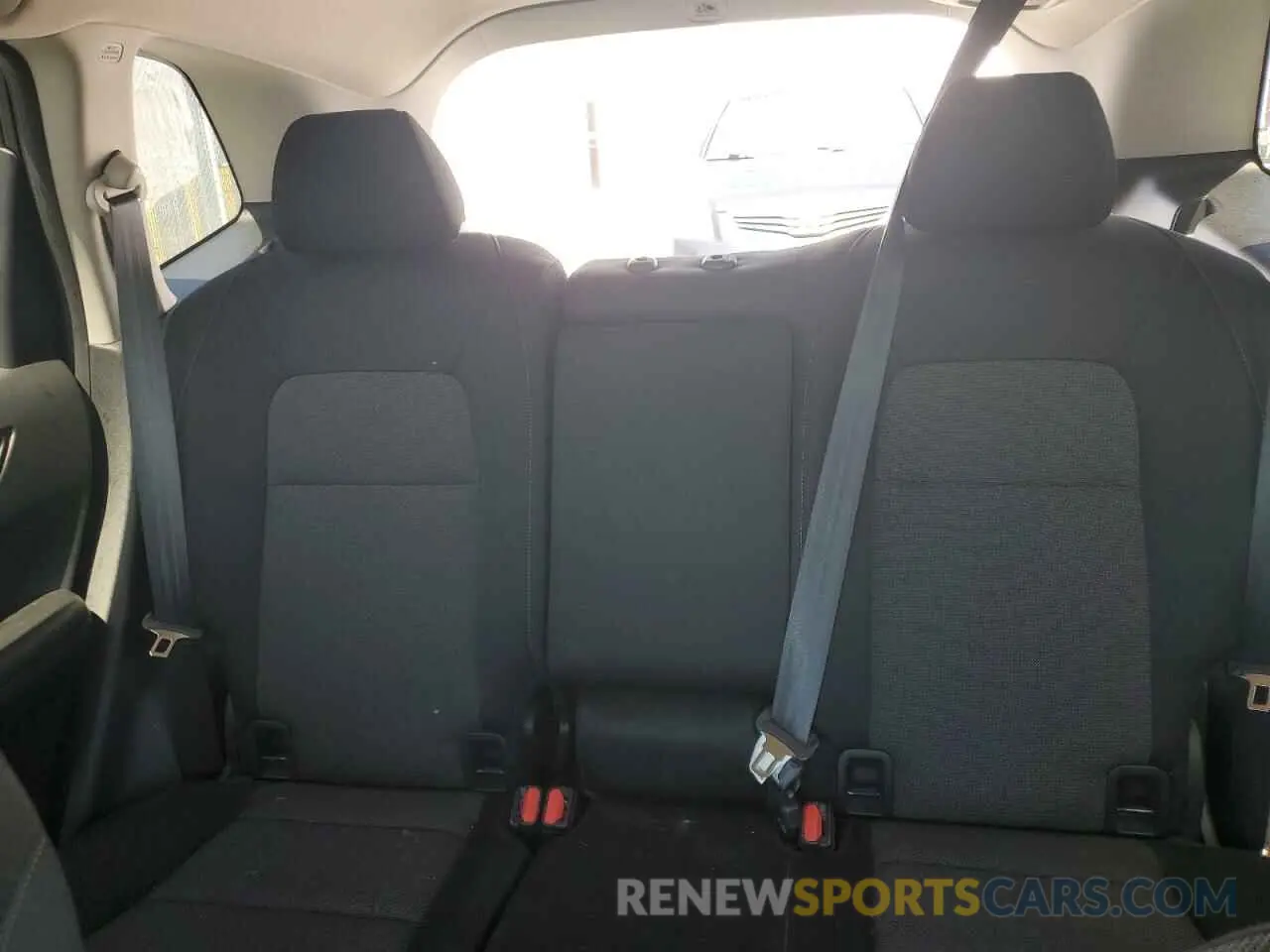10 Photograph of a damaged car 2HKRS3H20PH001753 HONDA CRV 2023